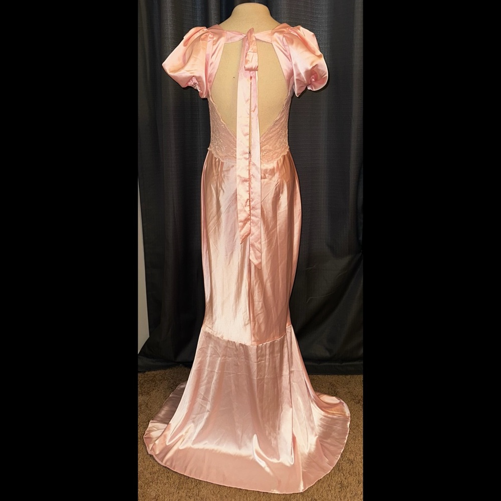 Unholy Dolls Kill ‘BELLE KISS’ Pink Satin Lace Gown NWT XL - Picture 2 of 16